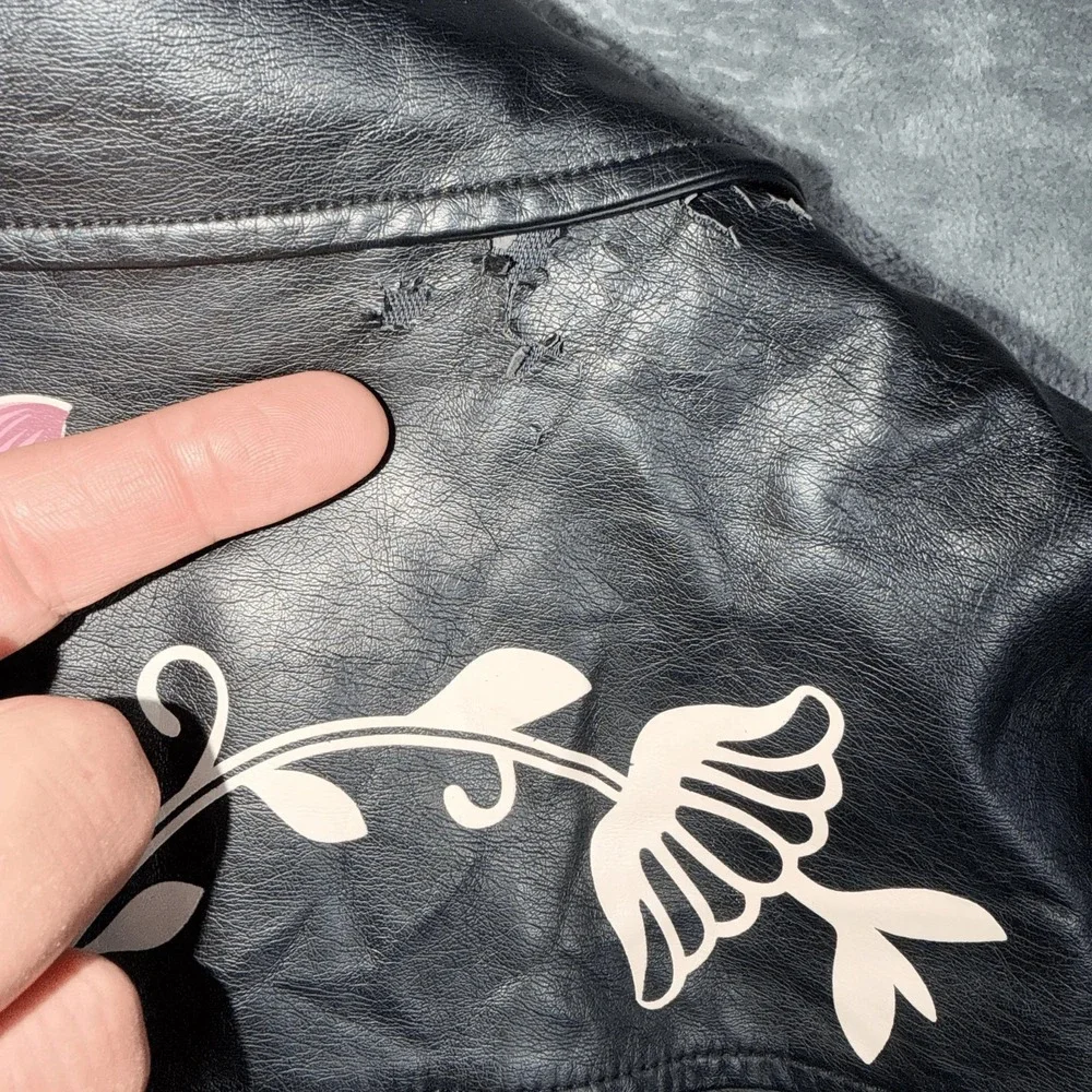Charlotte‎ Russe Womens Faux Leather Moto Jacket Black Floral - Picture 6 of 7